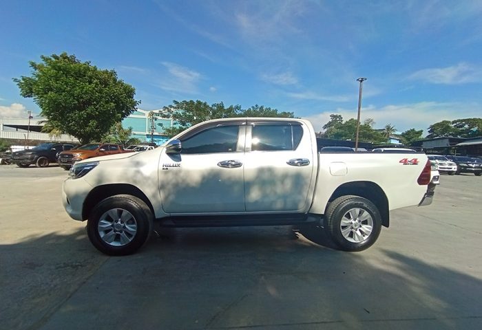 LINE_ALBUM_684_220328_20