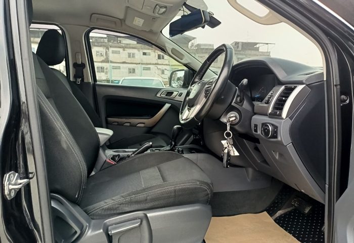 LINE_ALBUM_1546_220901_29