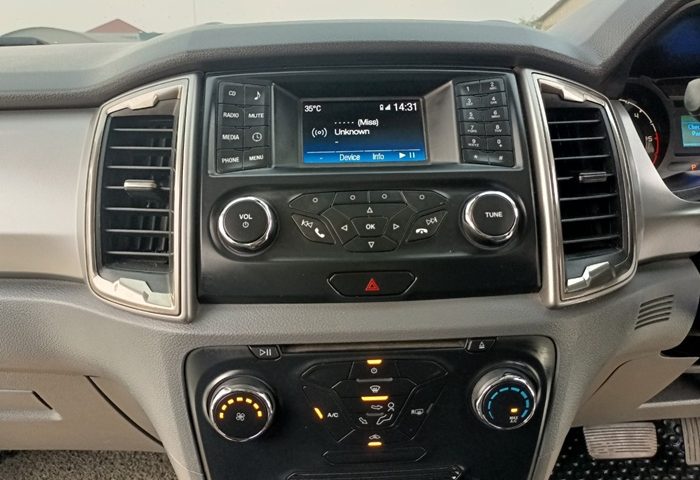 LINE_ALBUM_1546_220901_9