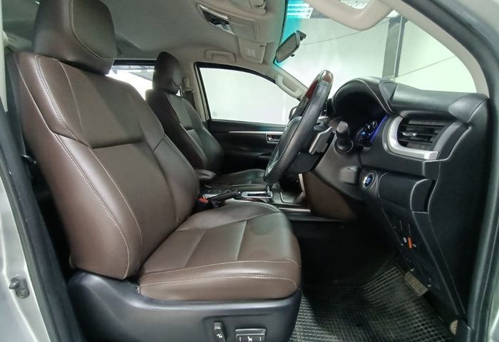 LINE_ALBUM_641 061266_231206_56