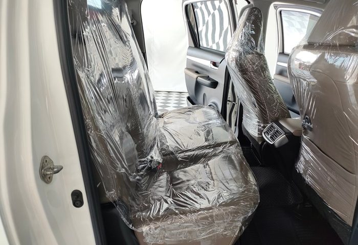 LINE_ALBUM_958_231208_13