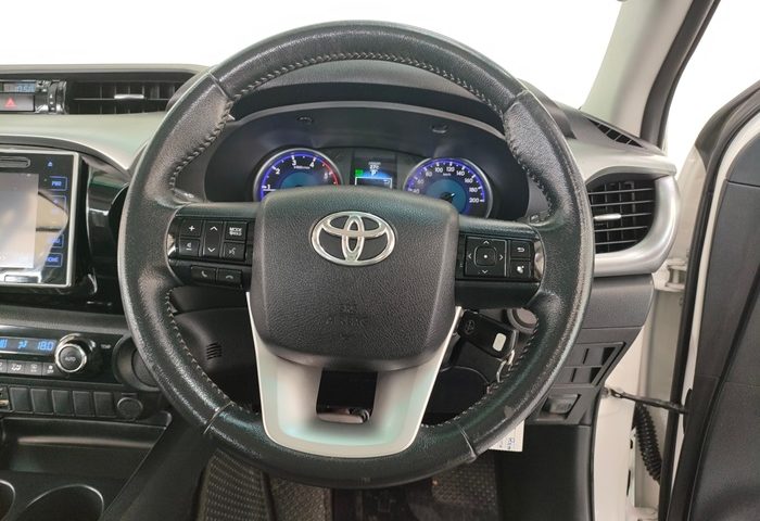 LINE_ALBUM_958_231208_9