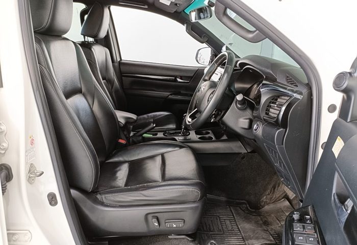 LINE_ALBUM_2138 090267_240209_26