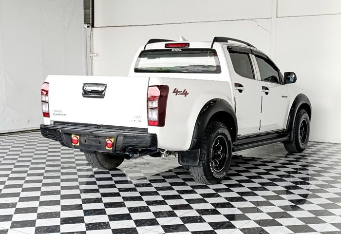 LINE_ALBUM_9329 230267_240223_21