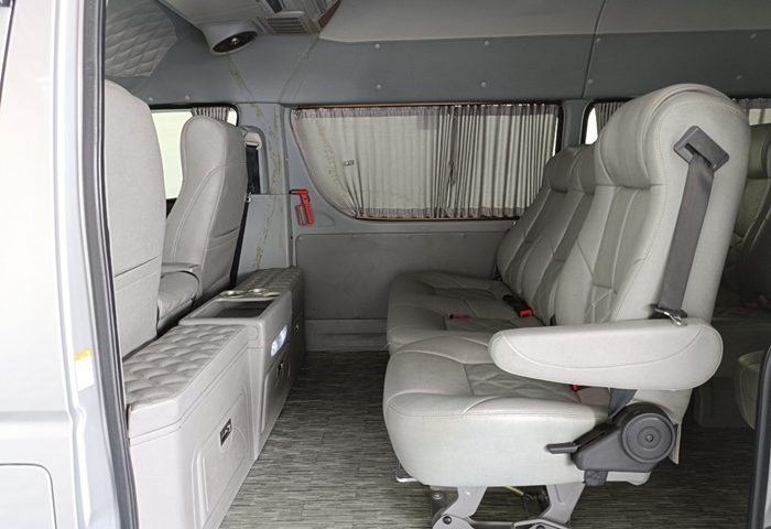 LINE_ALBUM_30-1384 010267_240301_14