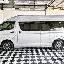 LINE_ALBUM_30-1384 010267_240301_17