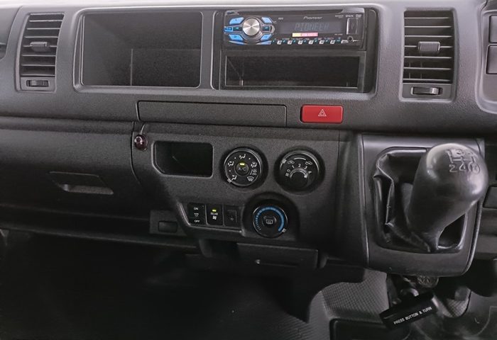 LINE_ALBUM_30-1384 010267_240301_34